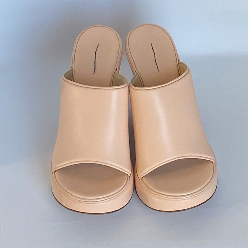 Bottega Veneta Wedge Leather Platform Sandals size 40 - Picture 2 of 10